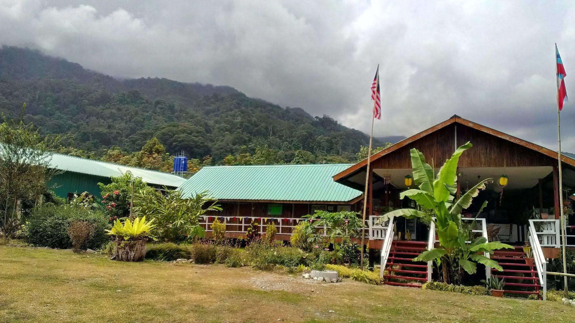 Kinabalu Poring Vacation Lodge Kampung Poring Bagian luar foto