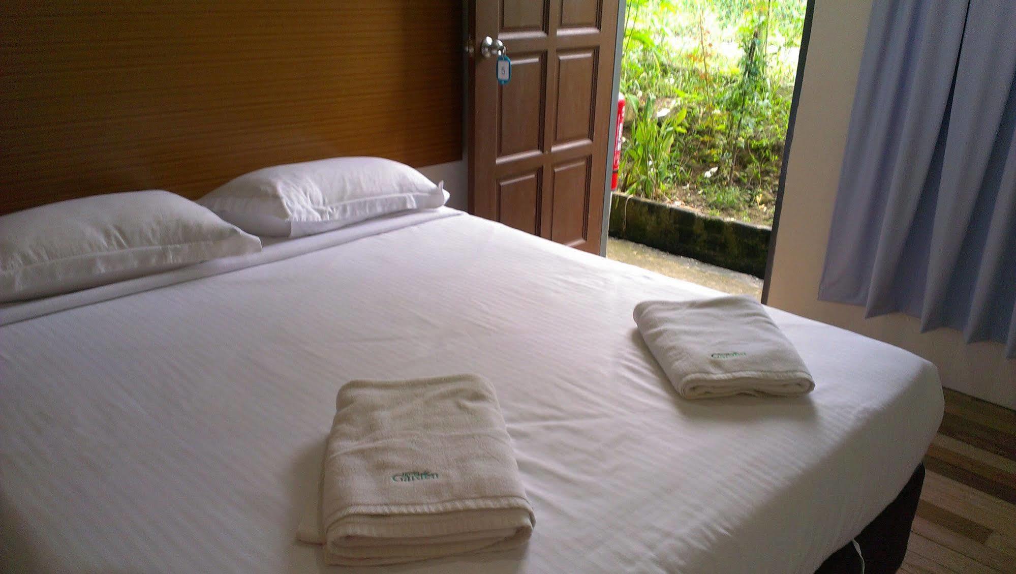 Kinabalu Poring Vacation Lodge Kampung Poring Bagian luar foto