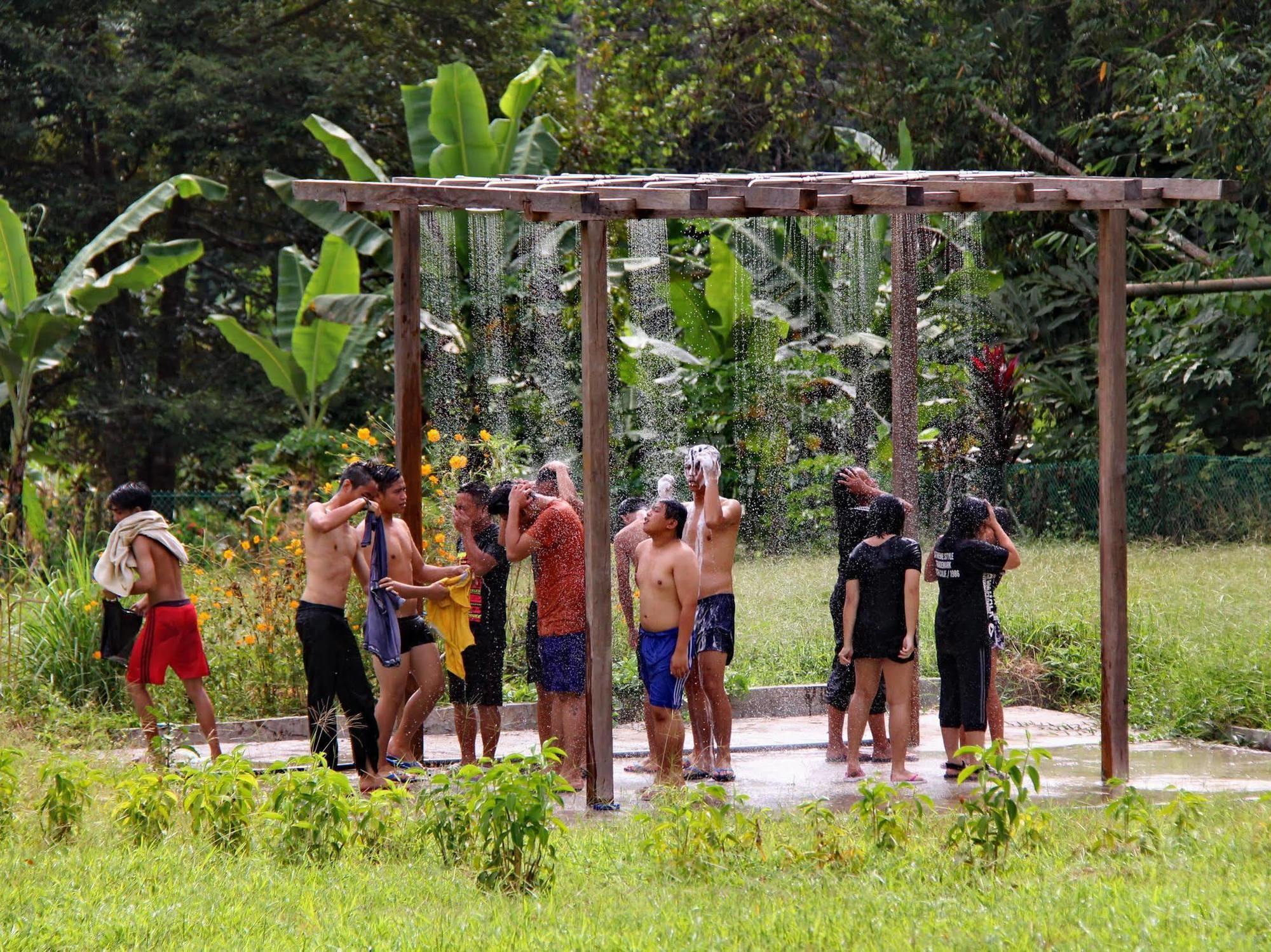 Kinabalu Poring Vacation Lodge Kampung Poring Bagian luar foto
