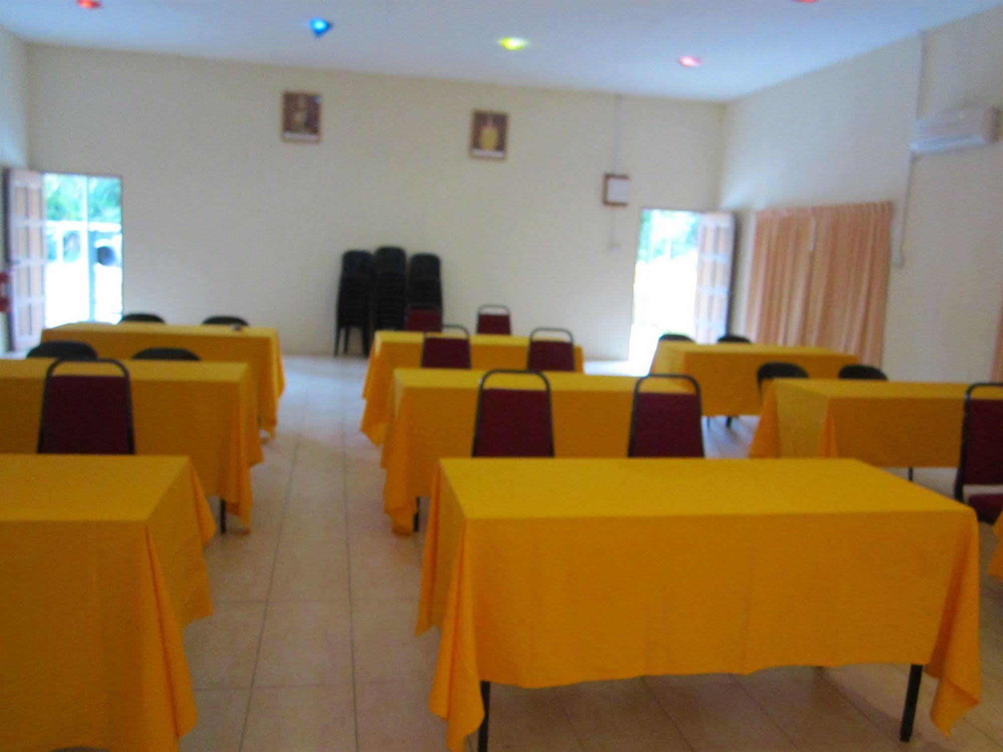 Kinabalu Poring Vacation Lodge Kampung Poring Bagian luar foto