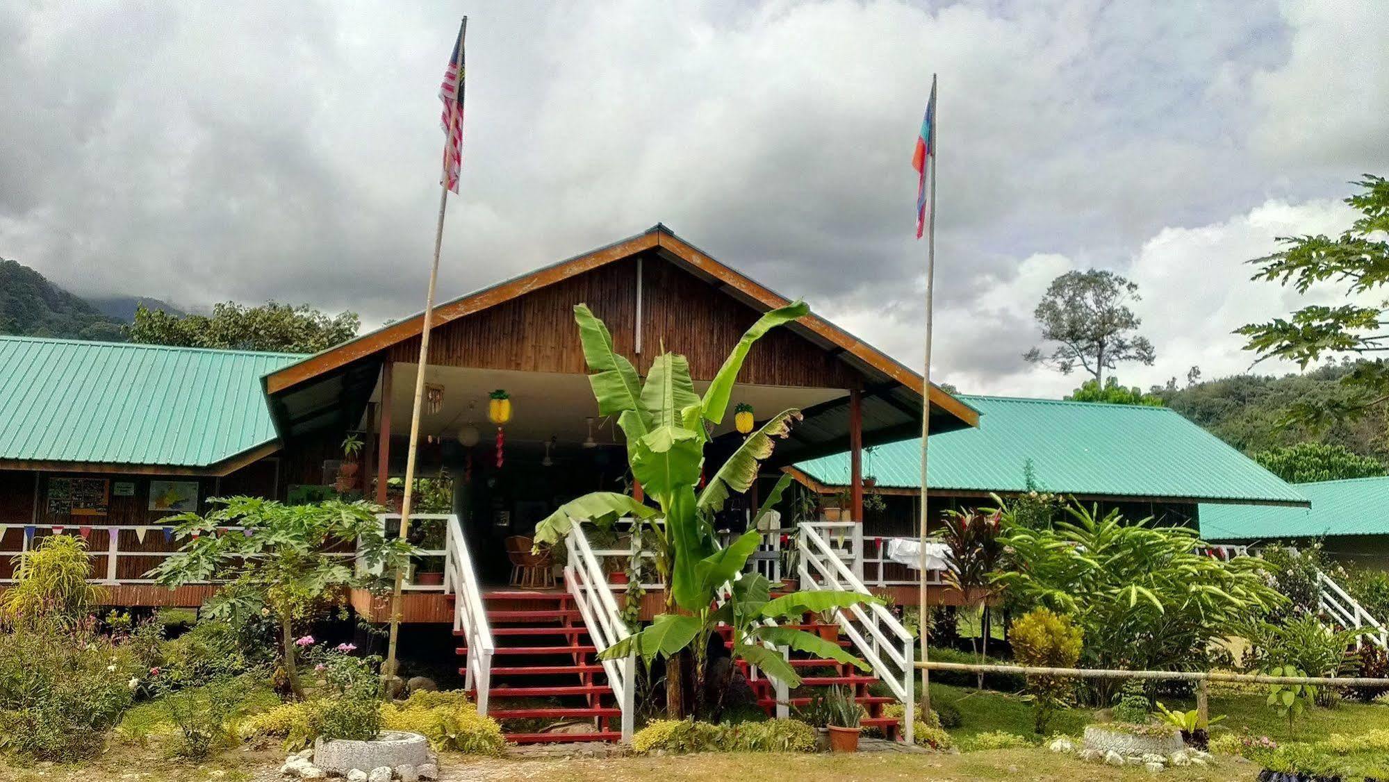 Kinabalu Poring Vacation Lodge Kampung Poring Bagian luar foto