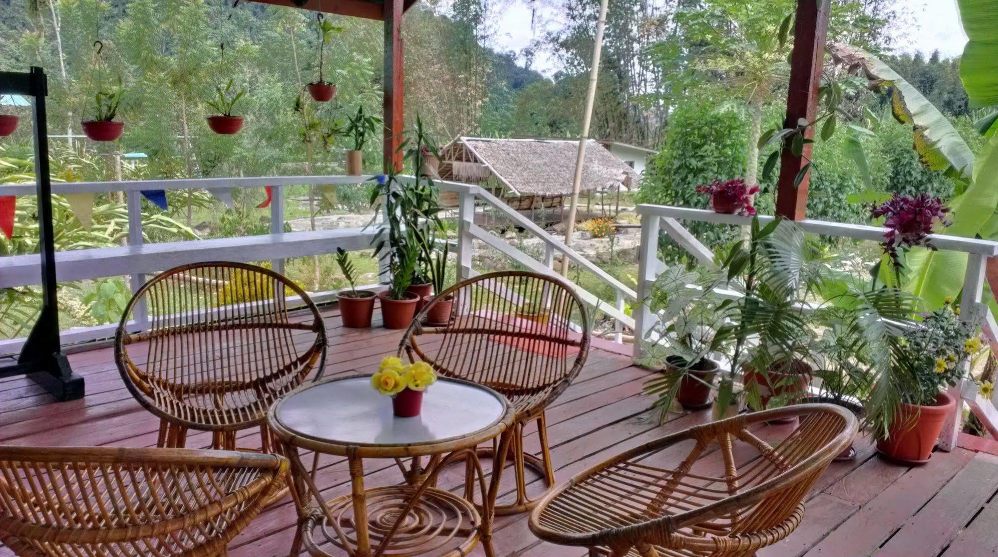 Kinabalu Poring Vacation Lodge Kampung Poring Bagian luar foto